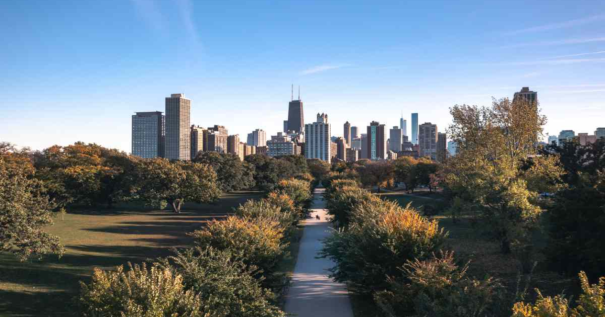 Beautiful view of the Illinois Park where The Gifted Tree has planting projects to plant gift trees.