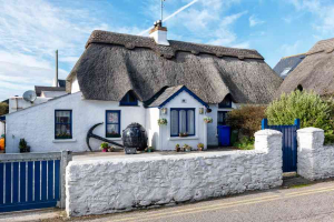 Ireland Thatched Cottage